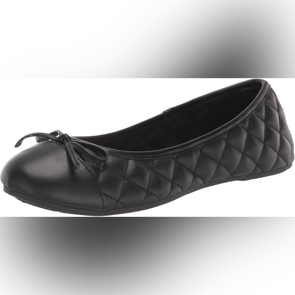 UNIONBAY Black Quilted Women's Flats